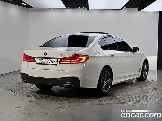 BMW 5 серия 2018 2.0 АКПП, миниатюра 4 BMW 5 серия 2018 2.0 АКПП, миниатюра 4