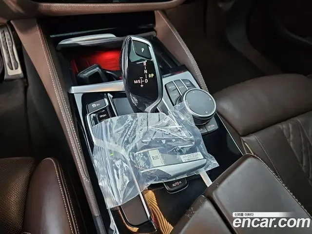 BMW 5 серия 2018 2.0 АКПП, миниатюра 8 BMW 5 серия 2018 2.0 АКПП, миниатюра 8