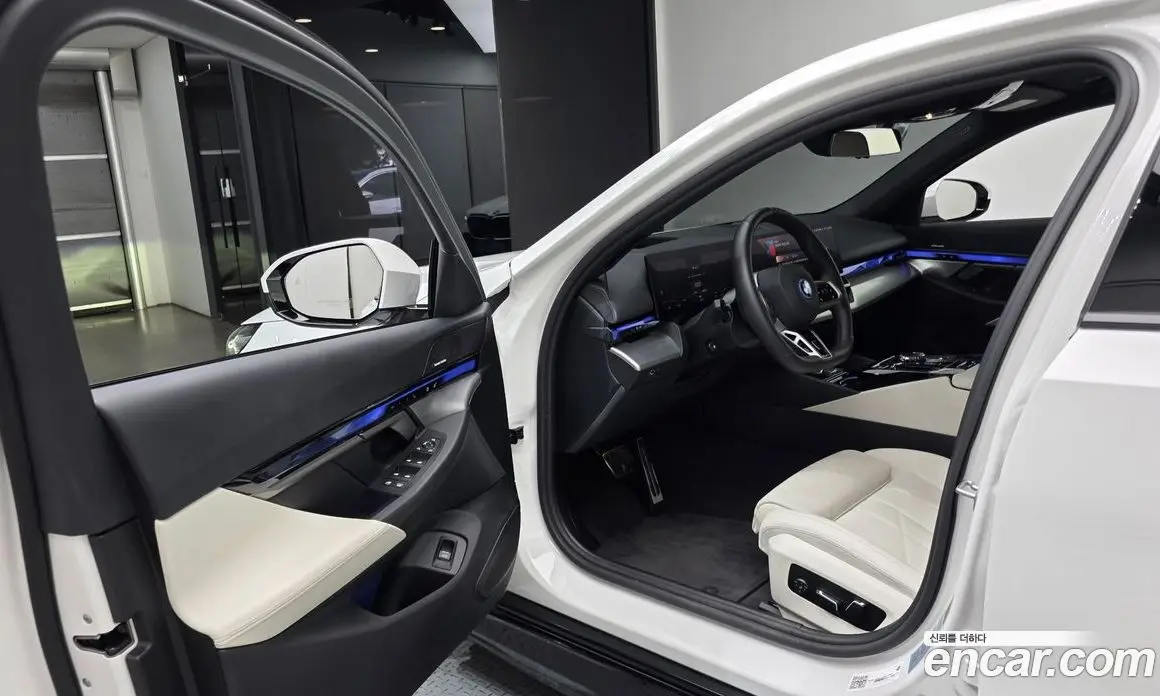 BMW i5 2025 0.2 АКПП, фото 13