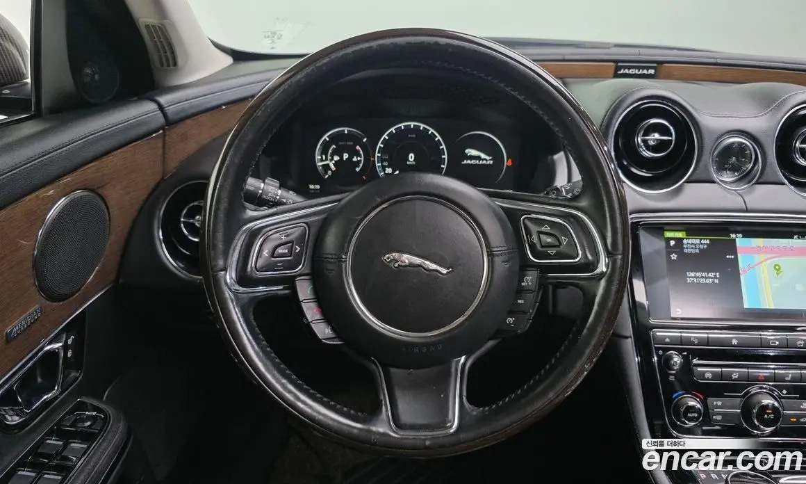 Jaguar XJ 2016 3.0 АКПП, фото 13