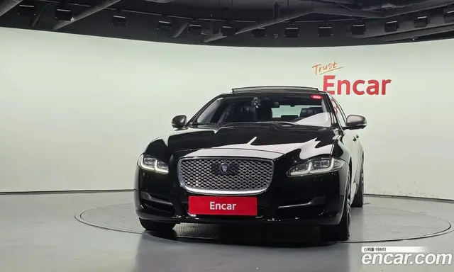 Jaguar XJ 2016 3.0 АКПП, миниатюра 3