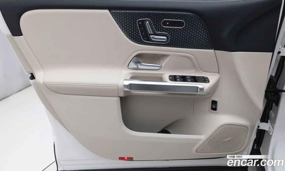 Mercedes-Benz EQB 2025 0.3 АКПП, фото 15
