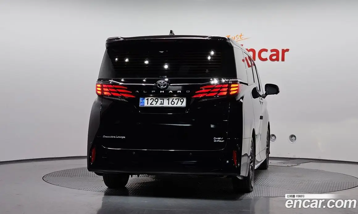 Toyota Alphard 2023 2.5 АКПП, фото 3 Toyota Alphard 2023 2.5 АКПП, фото 3