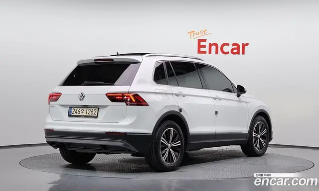 Volkswagen Tiguan 2020 2.0 АКПП, миниатюра 2