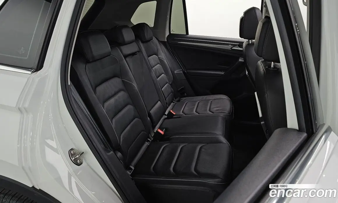 Volkswagen Tiguan 2020 2.0 АКПП, фото 12