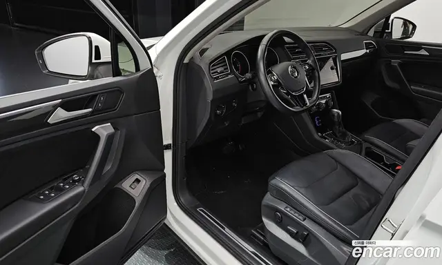 Volkswagen Tiguan 2020 2.0 АКПП, миниатюра 10
