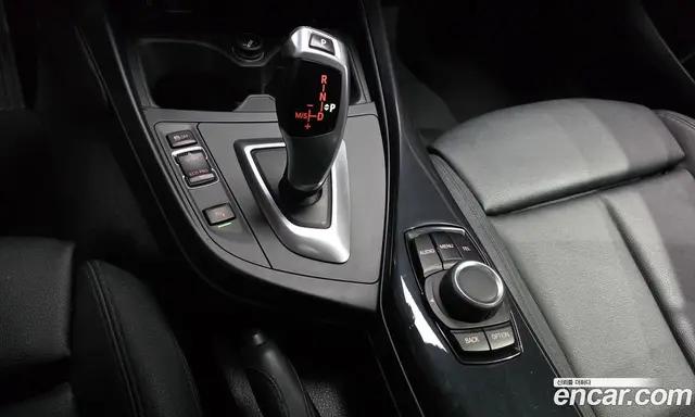BMW 1 серия 2015 2.0 АКПП, миниатюра 9