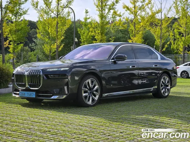 BMW i7, 2023, 63 835 км