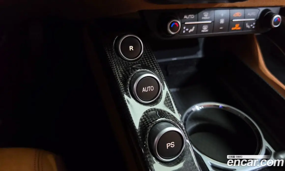 Ferrari GTC4 Lusso 2019 3.9 АКПП, фото 11