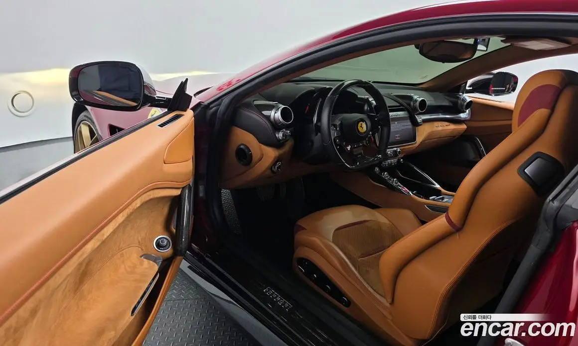 Ferrari GTC4 Lusso 2019 3.9 АКПП, фото 12