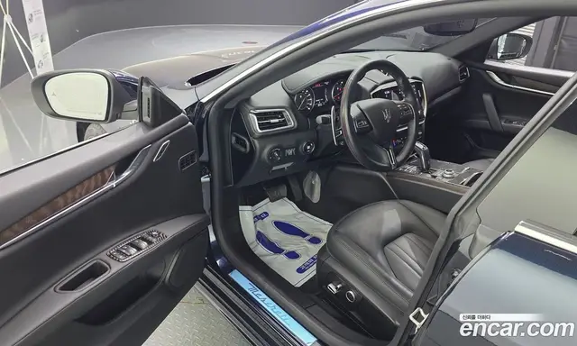 Maserati Ghibli 2022 2.0 АКПП, миниатюра 10 Maserati Ghibli 2022 2.0 АКПП, миниатюра 10