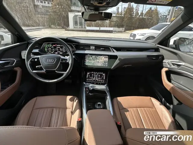 Audi Q8 e-tron 2024 АКПП, миниатюра 7