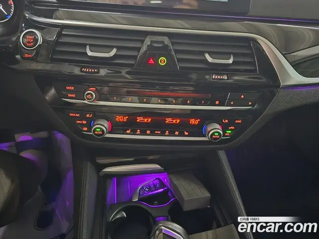 BMW 5 серия 2018 2.0 АКПП, миниатюра 11 BMW 5 серия 2018 2.0 АКПП, миниатюра 11