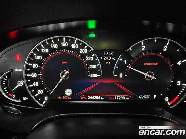 BMW 5 серия 2018 2.0 АКПП, миниатюра 8 BMW 5 серия 2018 2.0 АКПП, миниатюра 8