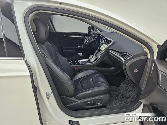 Ford Mondeo 2016 2.0 АКПП, миниатюра 11 Ford Mondeo 2016 2.0 АКПП, миниатюра 11