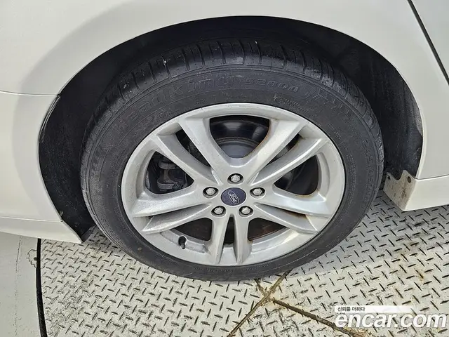 Ford Mondeo 2016 2.0 АКПП, миниатюра 5 Ford Mondeo 2016 2.0 АКПП, миниатюра 5
