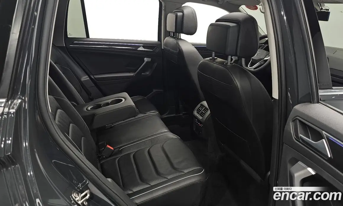Volkswagen Tiguan 2021 2.0 АКПП, фото 16
