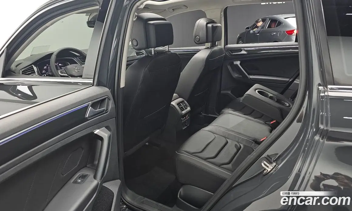Volkswagen Tiguan 2021 2.0 АКПП, фото 18