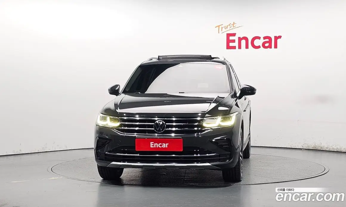 Volkswagen Tiguan 2021 2.0 АКПП, фото 3