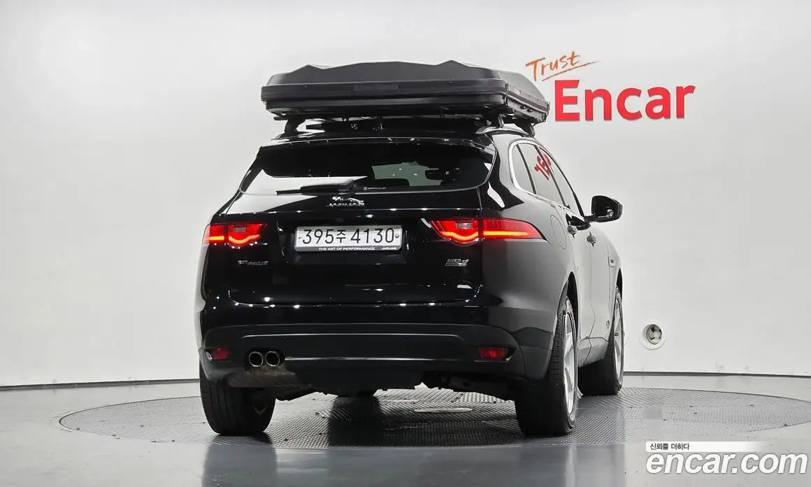 Jaguar F-Pace 2019 2.0 АКПП, фото 3
