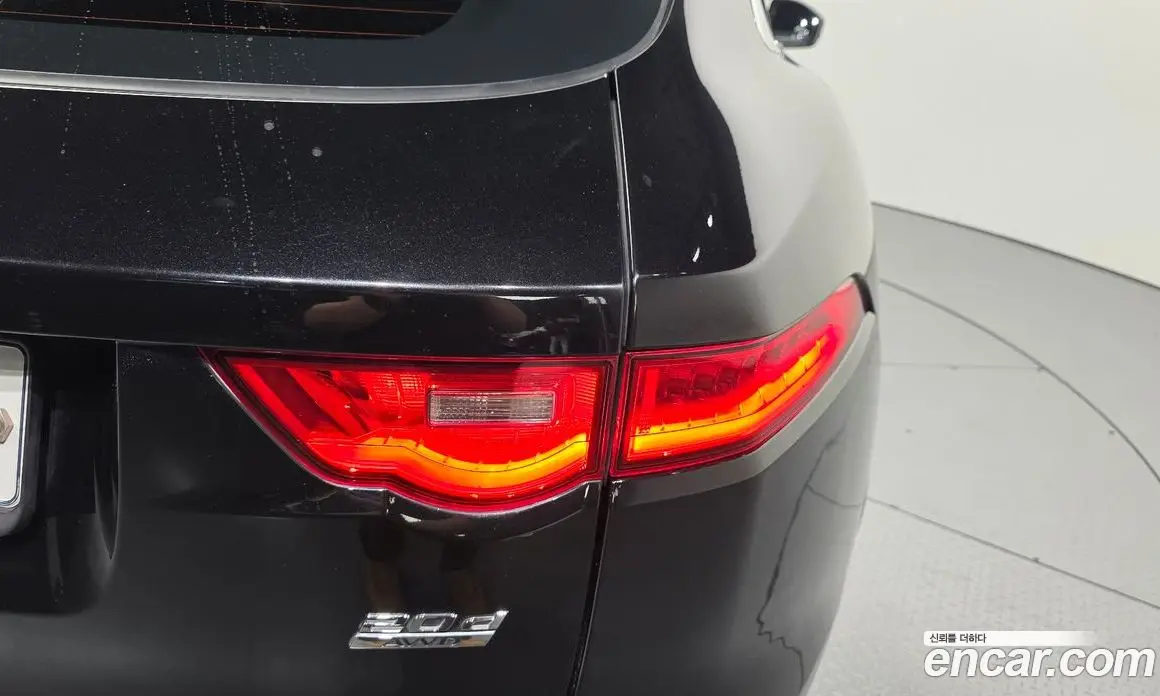 Jaguar F-Pace 2019 2.0 АКПП, фото 8