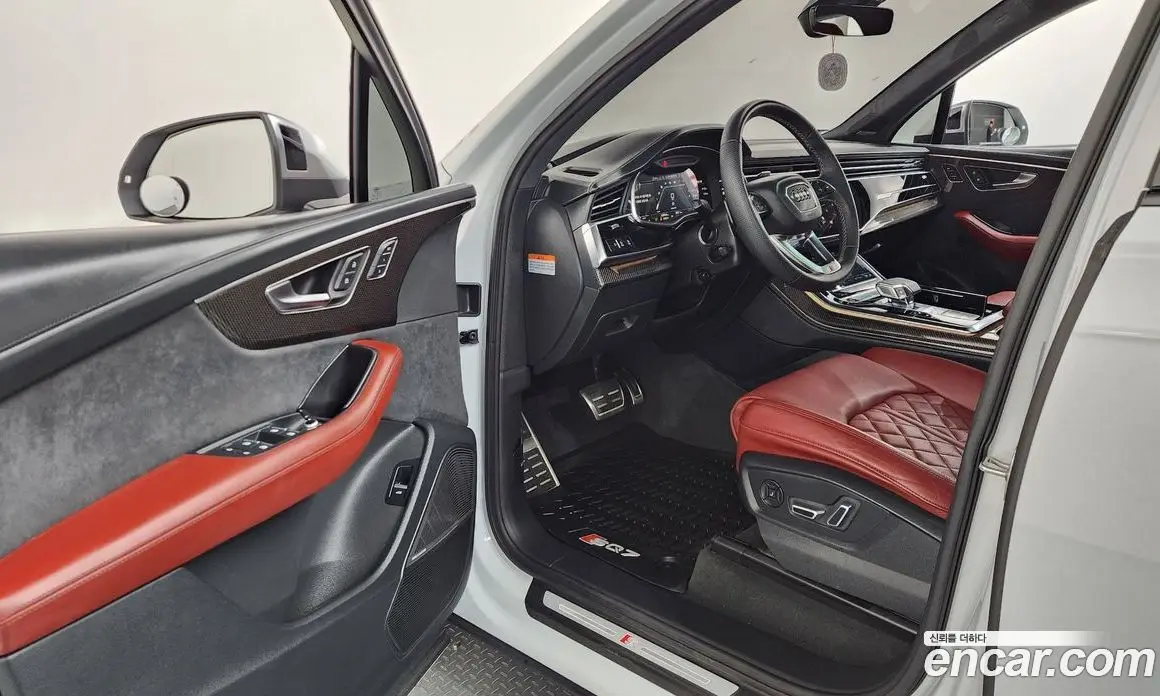 Audi SQ7 2023 4.0 АКПП, фото 13