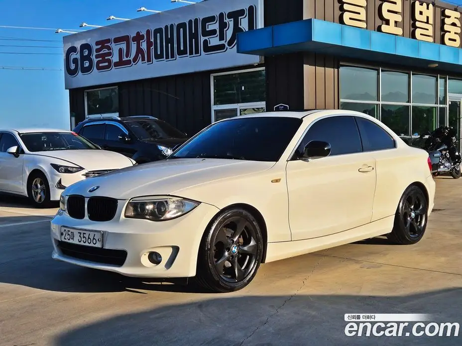 BMW 1 серия 2011 2.0 АКПП, фото 1 BMW 1 серия 2011 2.0 АКПП, фото 1