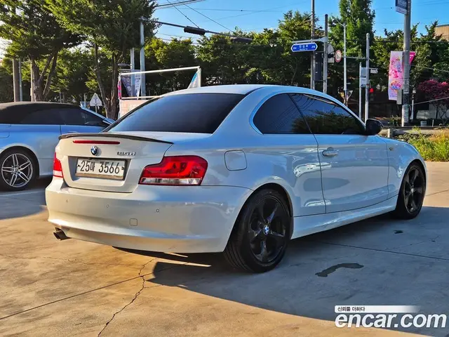 BMW 1 серия 2011 2.0 АКПП, миниатюра 3 BMW 1 серия 2011 2.0 АКПП, миниатюра 3