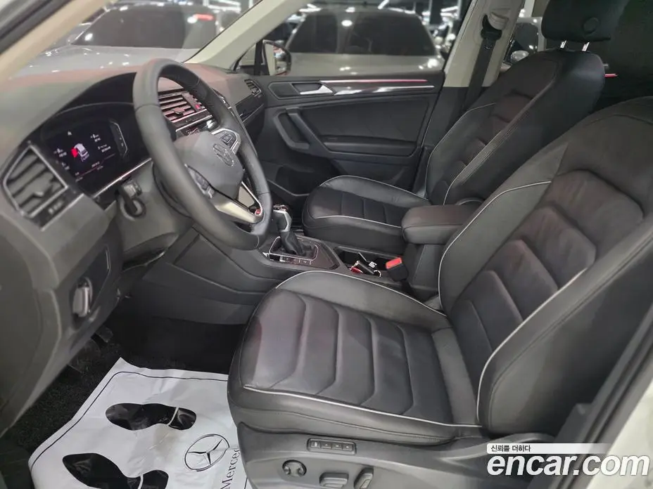 Volkswagen Tiguan 2022 2.0 АКПП, фото 15
