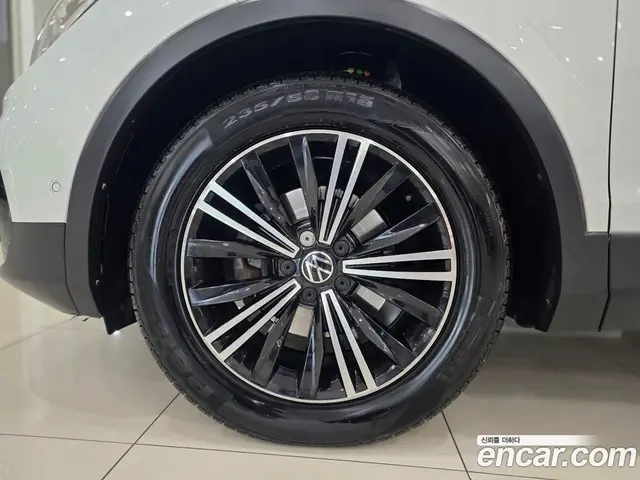 Volkswagen Tiguan 2022 2.0 АКПП, миниатюра 10