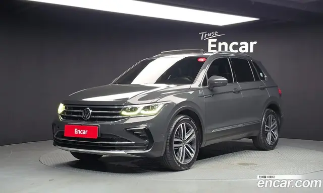 Volkswagen Tiguan, 2021, 120 361 км
