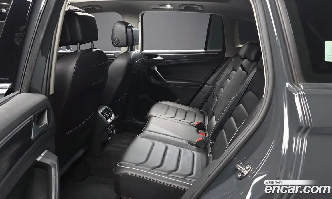 Volkswagen Tiguan 2021 2.0 АКПП, фото 16