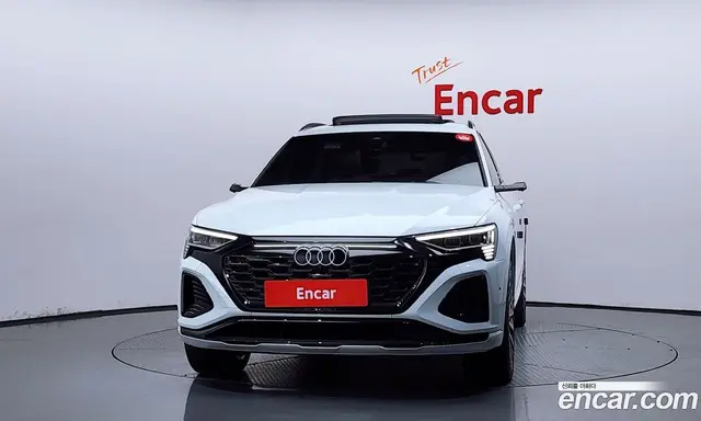 Audi Q8 e-tron 2024 0.3 АКПП, миниатюра 3