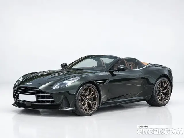 Aston Martin DB12, 2025, 773 км
