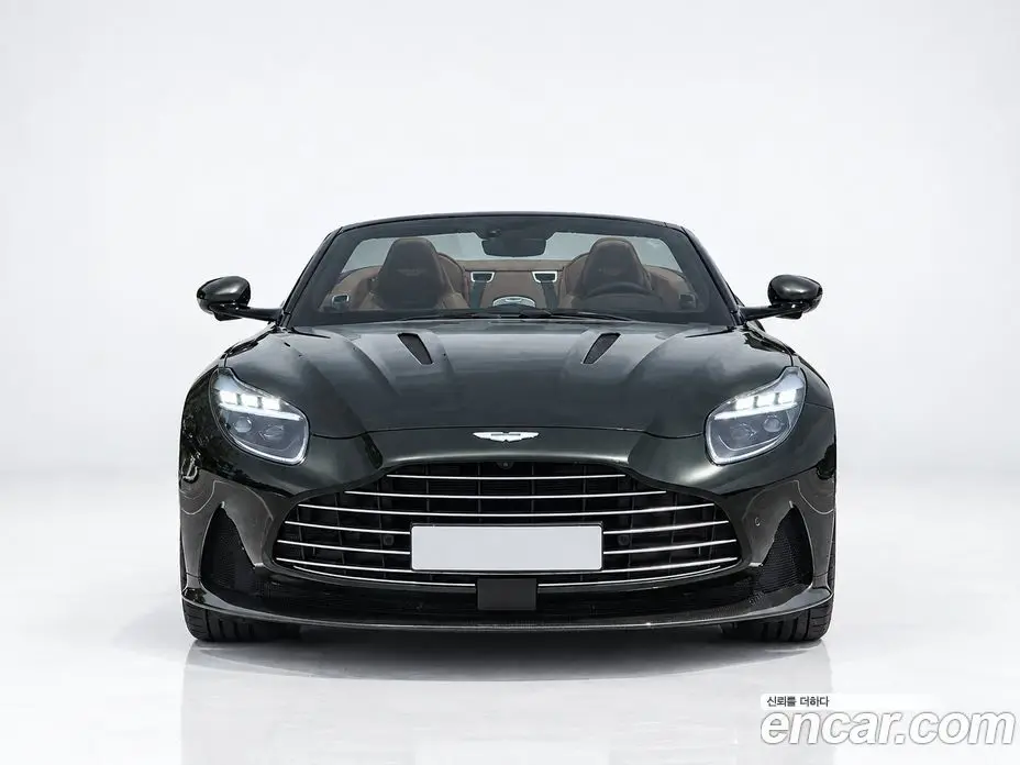 Aston Martin DB12 2025 4.0 АКПП, фото 3