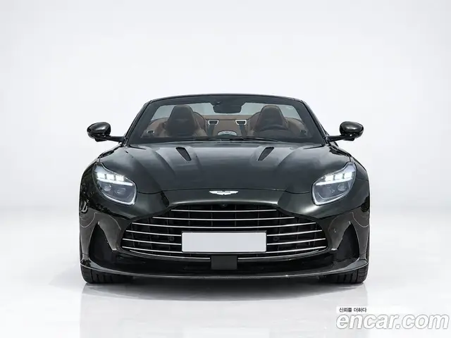 Aston Martin DB12 2025 4.0 АКПП, миниатюра 3