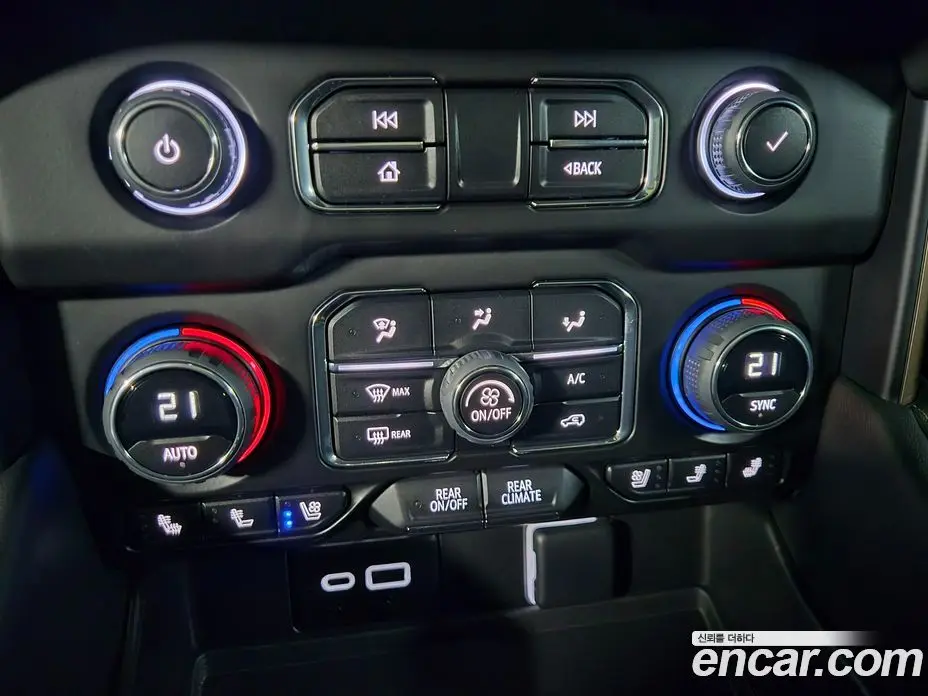 Chevrolet Tahoe 2023 6.2 АКПП, фото 16