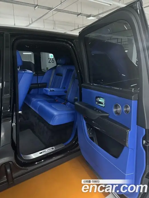 Rolls-Royce Cullinan 2020 6.7 АКПП, миниатюра 4