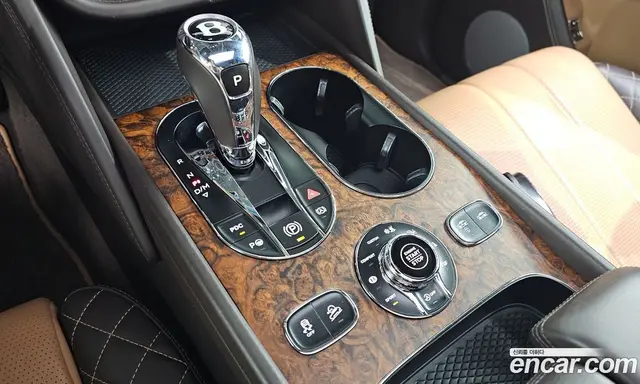 Bentley Bentayga 2018 6.0 АКПП, миниатюра 9 Bentley Bentayga 2018 6.0 АКПП, миниатюра 9