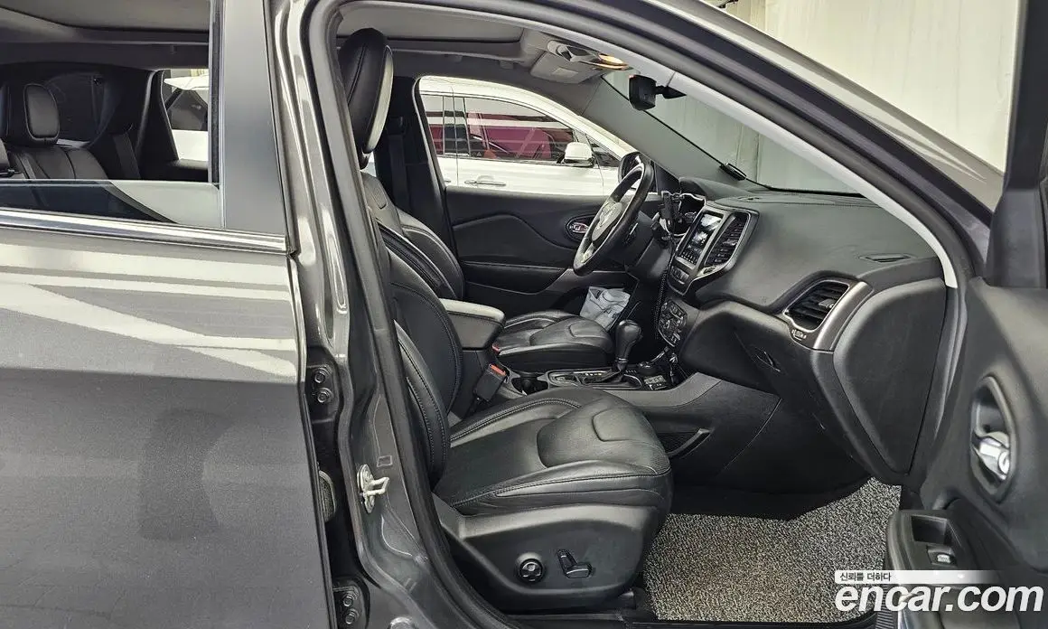 Jeep Cherokee 2019 2.4 АКПП, фото 16
