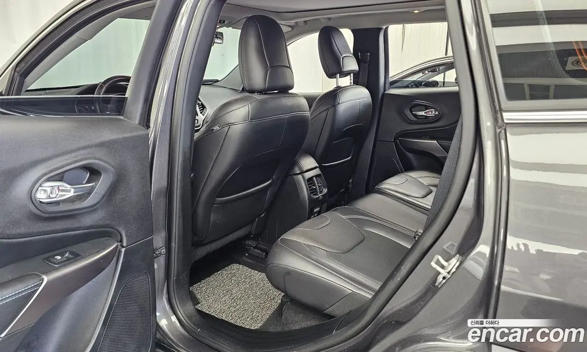 Jeep Cherokee 2019 2.4 АКПП, фото 17