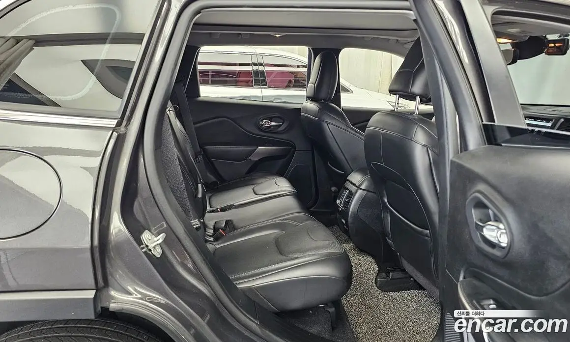 Jeep Cherokee 2019 2.4 АКПП, фото 18