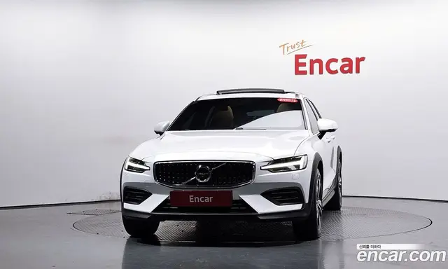 Volvo V60 2019 2.0 АКПП, миниатюра 2