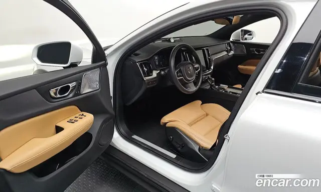 Volvo V60 2019 2.0 АКПП, миниатюра 12