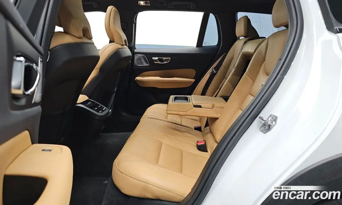 Volvo V60 2019 2.0 АКПП, фото 16