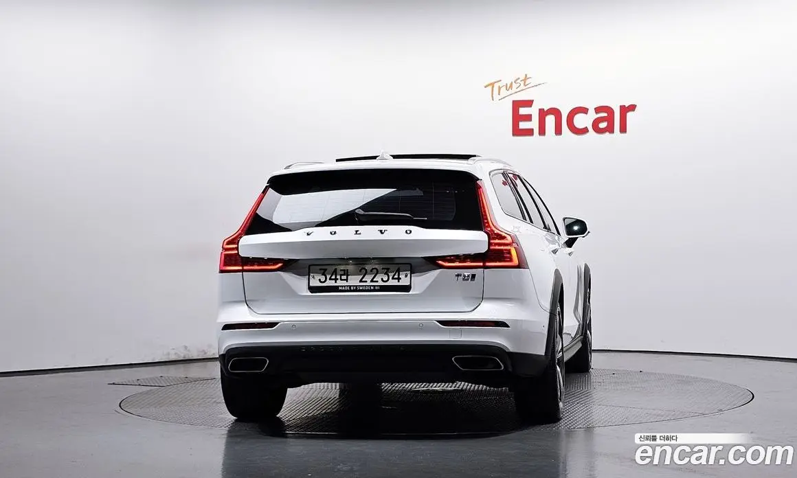 Volvo V60 2019 2.0 АКПП, фото 3