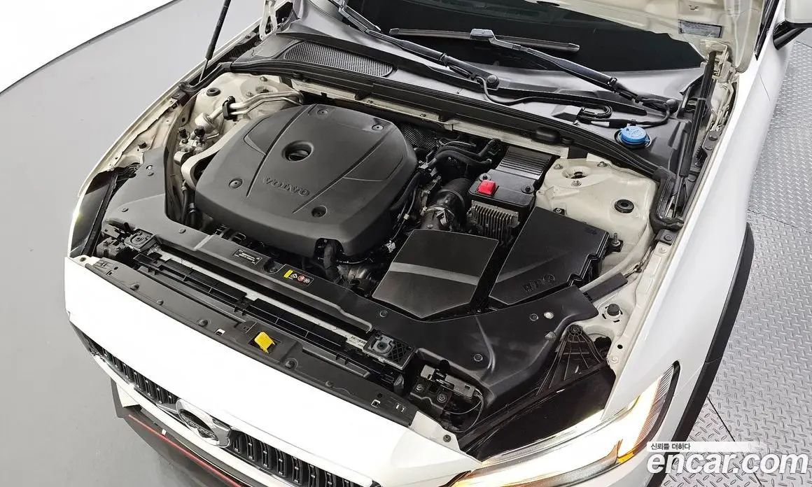 Volvo V60 2019 2.0 АКПП, фото 5