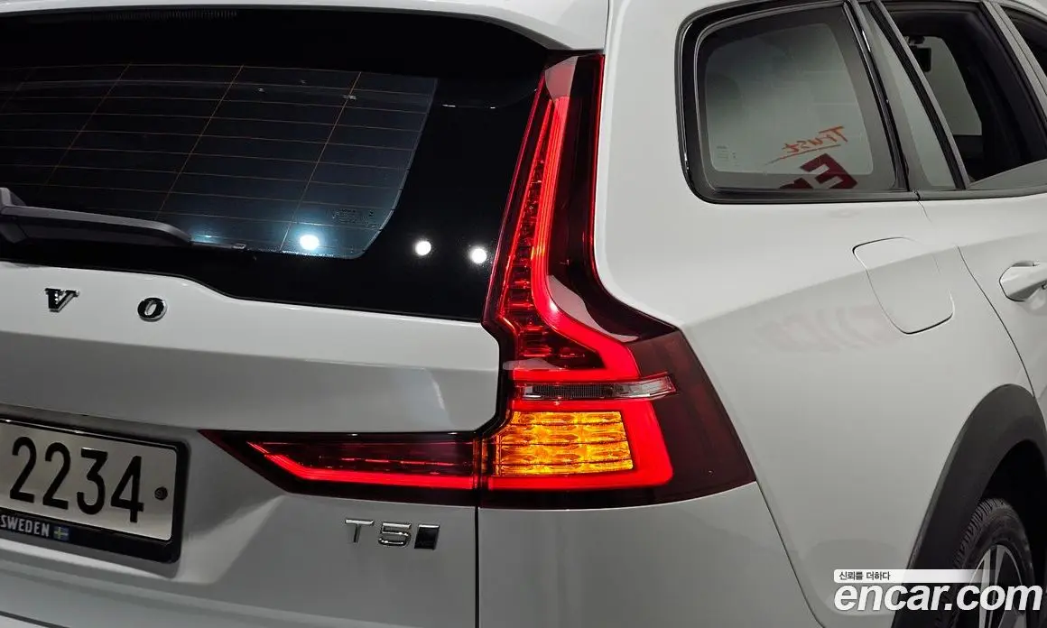 Volvo V60 2019 2.0 АКПП, фото 8