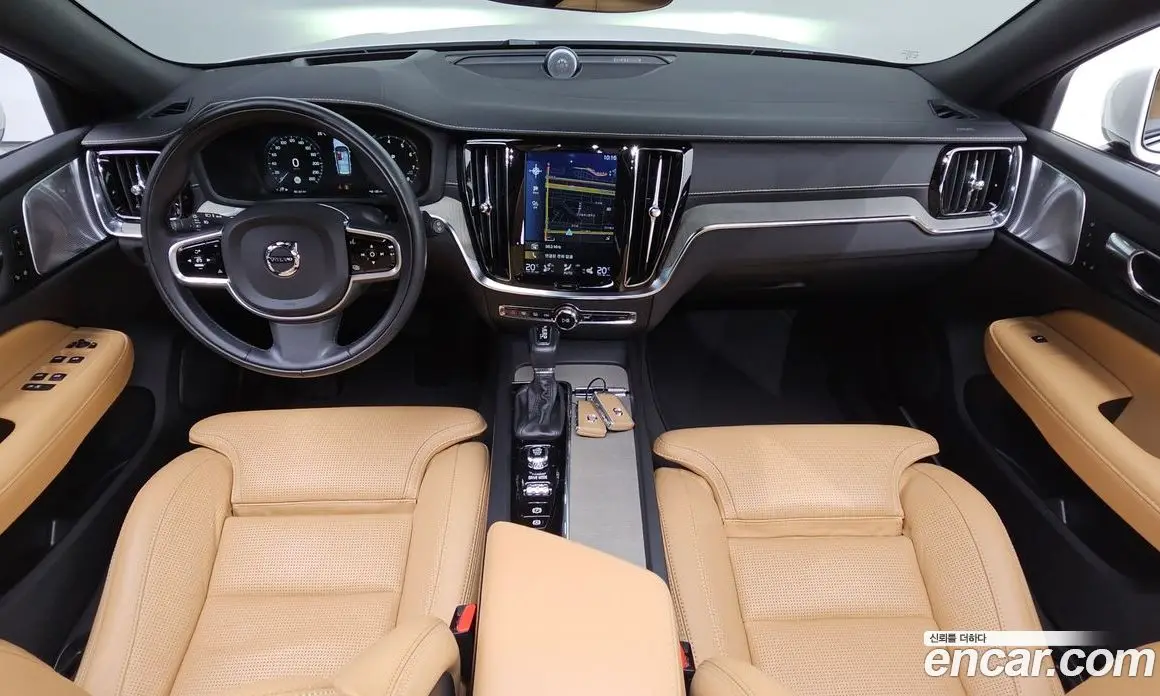 Volvo V60 2019 2.0 АКПП, фото 9