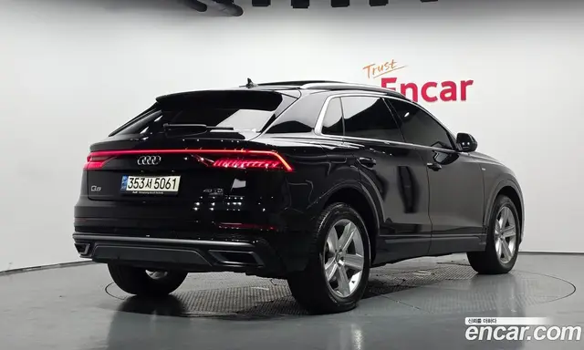 Audi Q8, 2021, 89 885 км